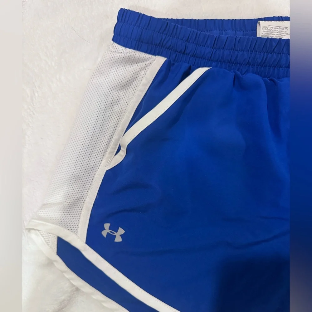 Under Armour Women's Blue Athletic Shorts-S